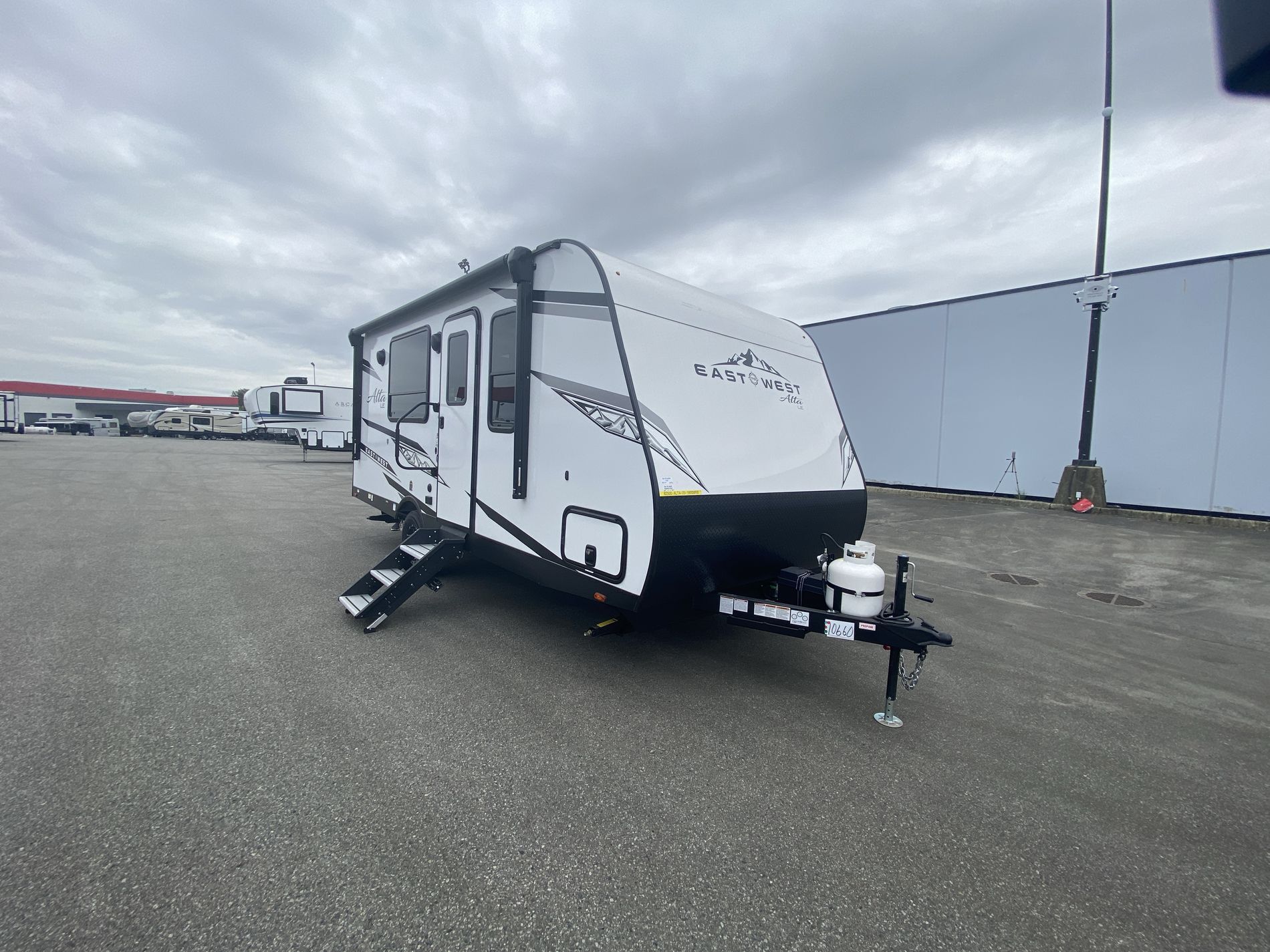 2025 EAST TO WEST RV ALTA 1600MRB